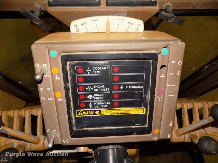 image for item DD2844 1985 Caterpillar 140G motor grader
