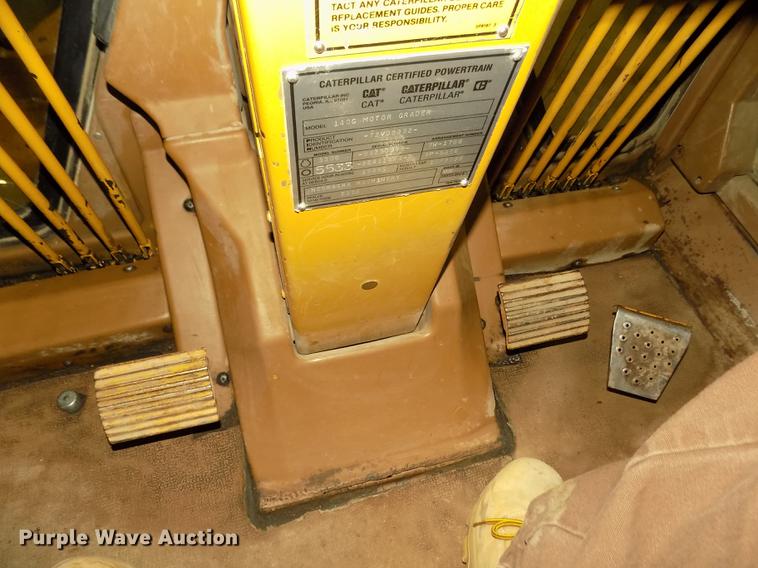 image for item DD2844 1985 Caterpillar 140G motor grader