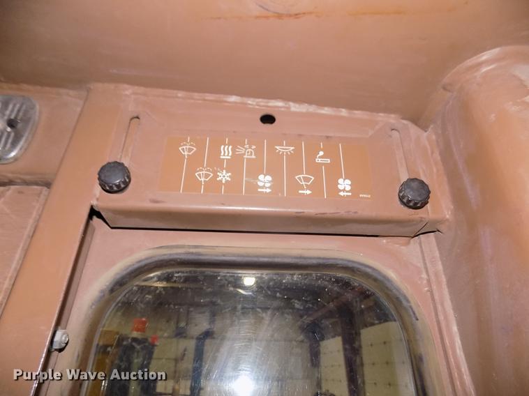 image for item DD2844 1985 Caterpillar 140G motor grader