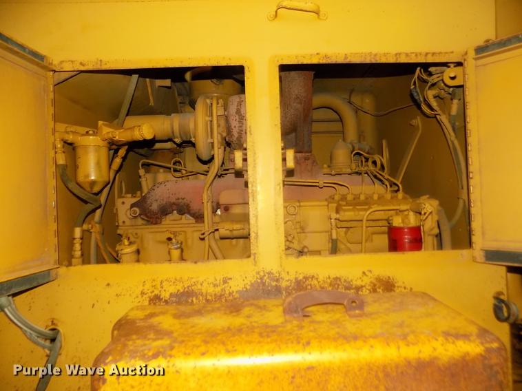 image for item DD2844 1985 Caterpillar 140G motor grader