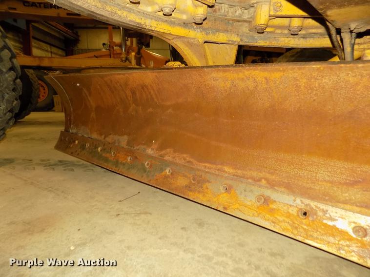 image for item DD2844 1985 Caterpillar 140G motor grader