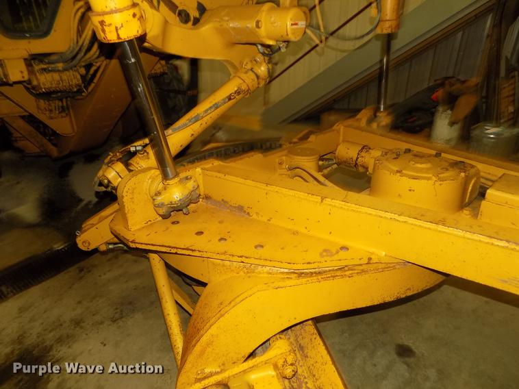 image for item DD2844 1985 Caterpillar 140G motor grader