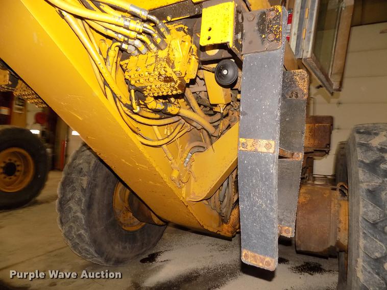 image for item DD2844 1985 Caterpillar 140G motor grader