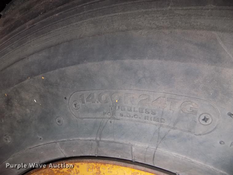 image for item DD2844 1985 Caterpillar 140G motor grader