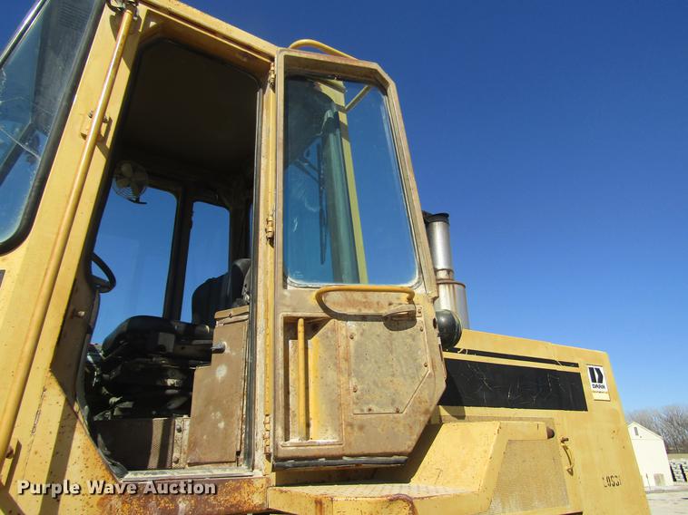 image for item DE3157 1992 Caterpillar 936E wheel loader