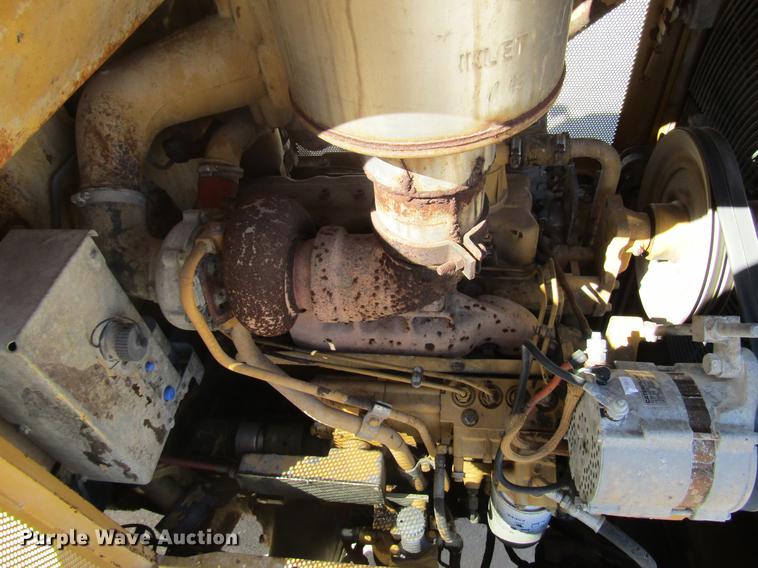 image for item DE3157 1992 Caterpillar 936E wheel loader