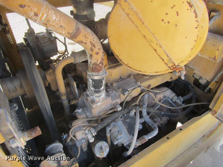 image for item DE3157 1992 Caterpillar 936E wheel loader