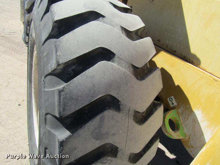 image for item DE3157 1992 Caterpillar 936E wheel loader