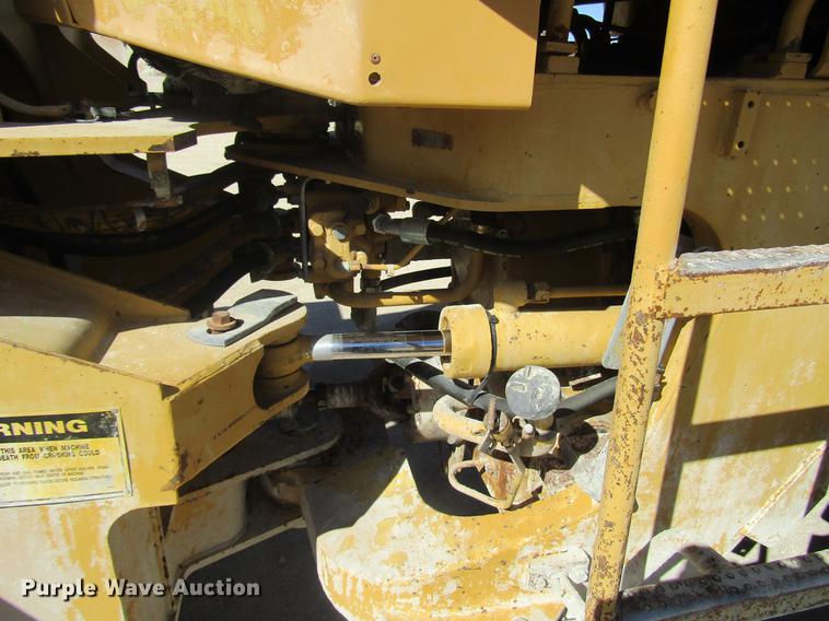 image for item DE3157 1992 Caterpillar 936E wheel loader