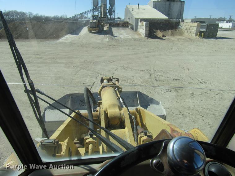 image for item DE3157 1992 Caterpillar 936E wheel loader