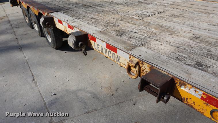 image for item DE3162 1973 JFW utility trailer