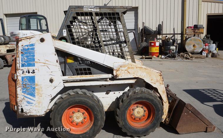 image for item DE3165 Bobcat 743 skid steer