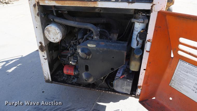 image for item DE3165 Bobcat 743 skid steer