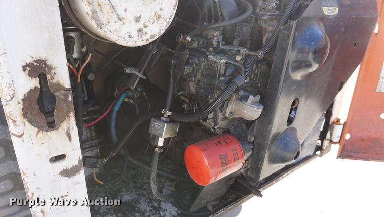 image for item DE3165 Bobcat 743 skid steer