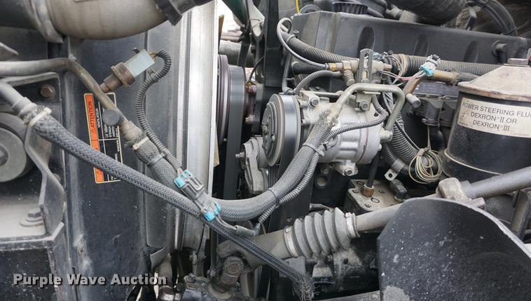 image for item DE3192 2002 Volvo VHD64F crane truck