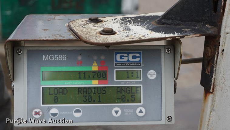 image for item DE3192 2002 Volvo VHD64F crane truck