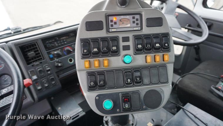 image for item DE3194 2002 Sterling SC8000 Cargo street sweeper