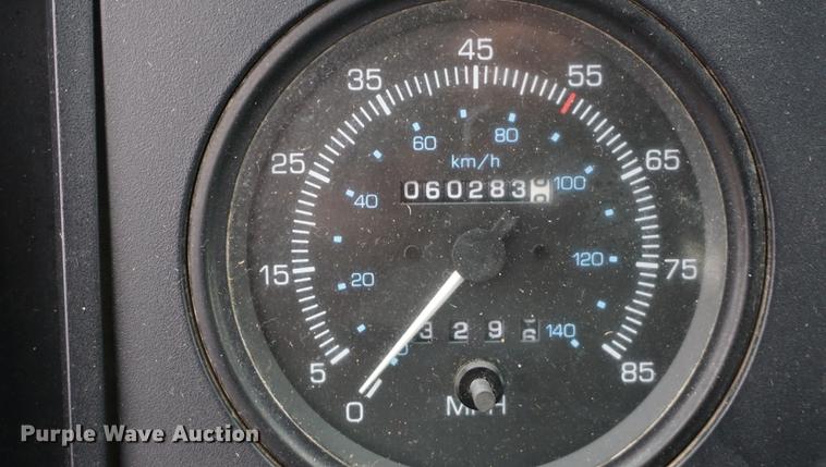 image for item DE3194 2002 Sterling SC8000 Cargo street sweeper