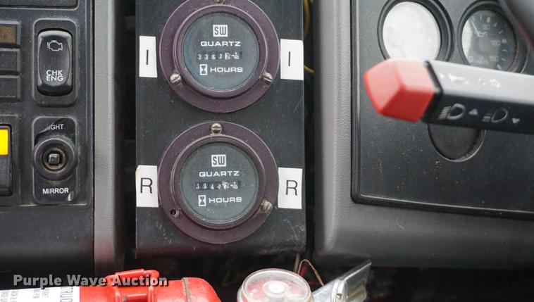 image for item DE3194 2002 Sterling SC8000 Cargo street sweeper