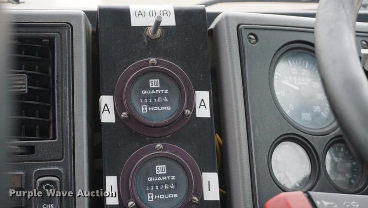 image for item DE3194 2002 Sterling SC8000 Cargo street sweeper