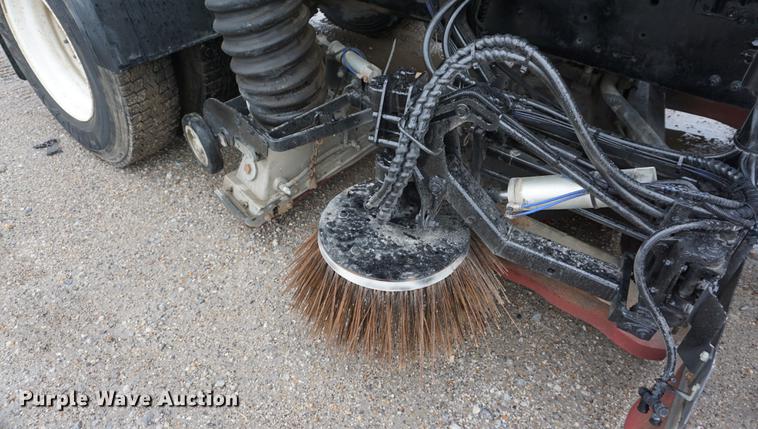 image for item DE3194 2002 Sterling SC8000 Cargo street sweeper