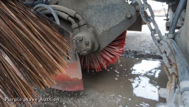 image for item DE3194 2002 Sterling SC8000 Cargo street sweeper