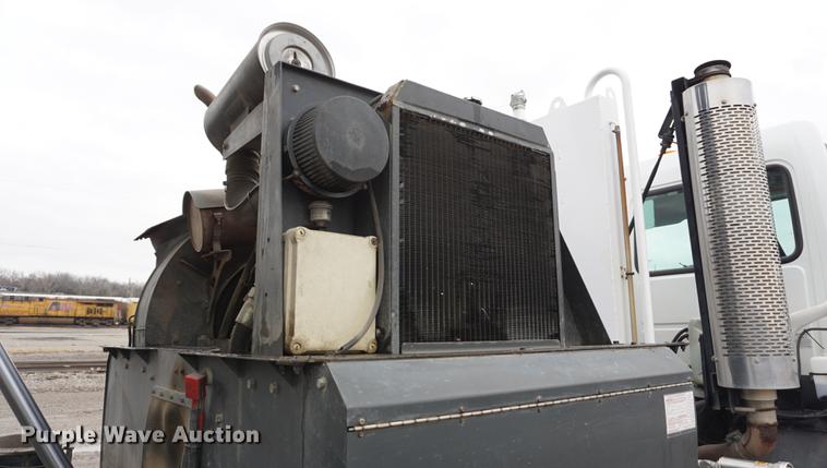 image for item DE3194 2002 Sterling SC8000 Cargo street sweeper