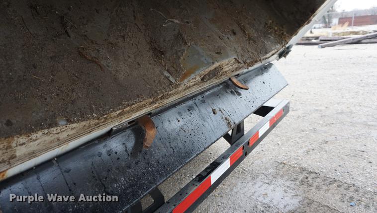 image for item DE3194 2002 Sterling SC8000 Cargo street sweeper