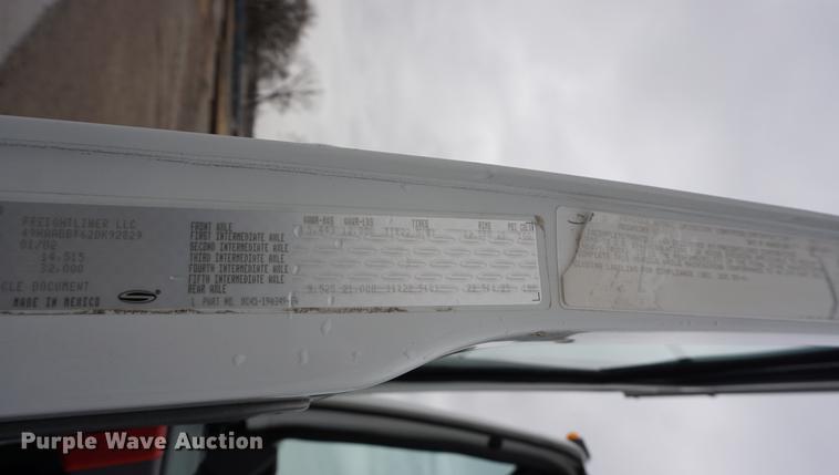 image for item DE3194 2002 Sterling SC8000 Cargo street sweeper