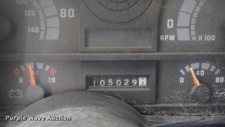 image for item DE3197 1991 Chevrolet Kodiak dump truck