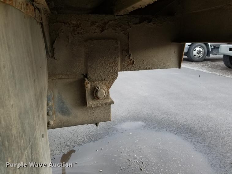 image for item DE3197 1991 Chevrolet Kodiak dump truck