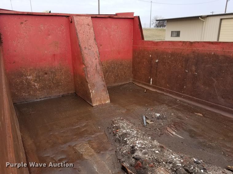 image for item DE3197 1991 Chevrolet Kodiak dump truck