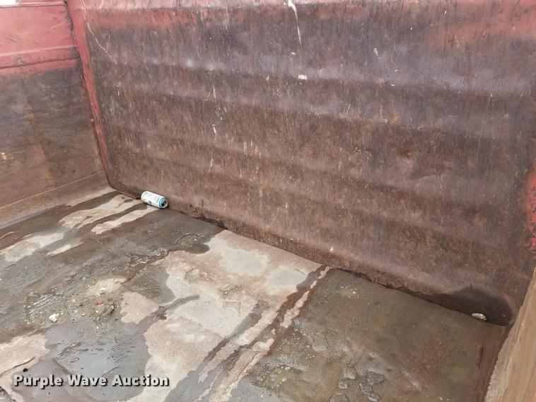 image for item DE3197 1991 Chevrolet Kodiak dump truck