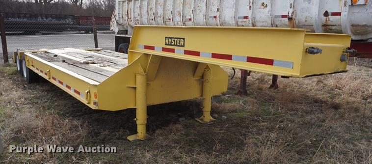 image for item DE3198 1969 Hyster C25T equipment trailer
