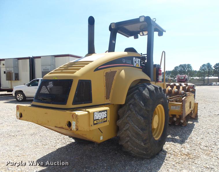 image for item DE3583 2004 Caterpillar CP-563E single drum vibratory roller