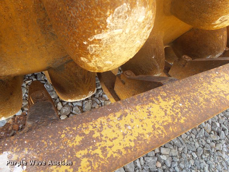 image for item DE3583 2004 Caterpillar CP-563E single drum vibratory roller