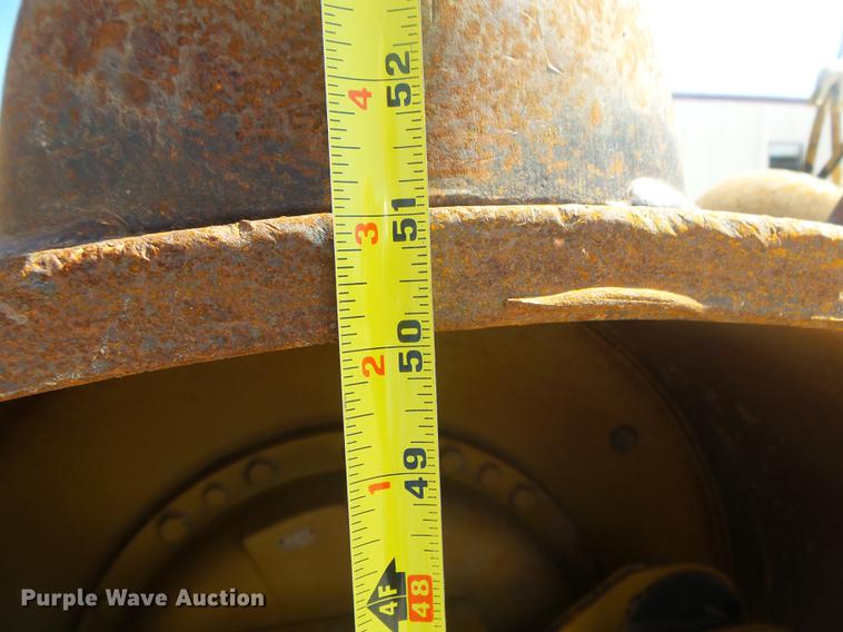 image for item DE3583 2004 Caterpillar CP-563E single drum vibratory roller