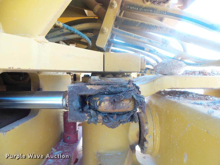 image for item DE3585 2004 Caterpillar CS-563E single drum vibratory roller