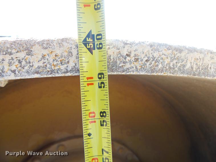 image for item DE3585 2004 Caterpillar CS-563E single drum vibratory roller