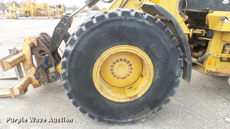 image for item DF4250 2004 Caterpillar 924G wheel loader