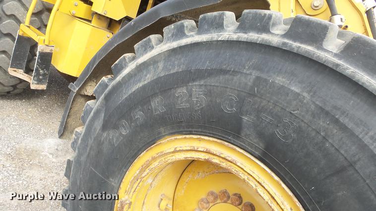 image for item DF4250 2004 Caterpillar 924G wheel loader
