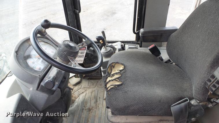 image for item DF4250 2004 Caterpillar 924G wheel loader