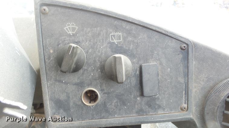 image for item DF4250 2004 Caterpillar 924G wheel loader