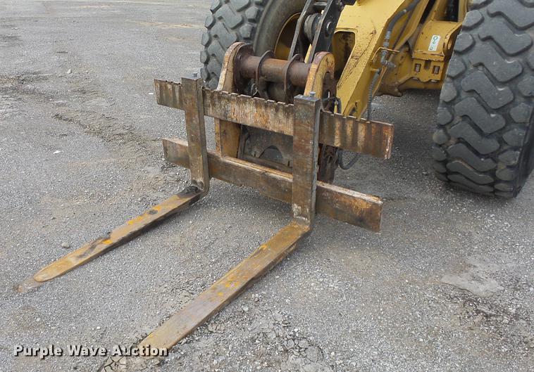 image for item DF4250 2004 Caterpillar 924G wheel loader