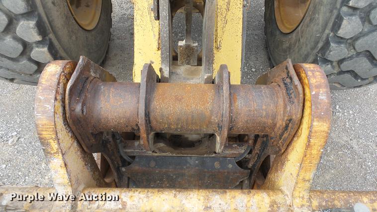 image for item DF4250 2004 Caterpillar 924G wheel loader