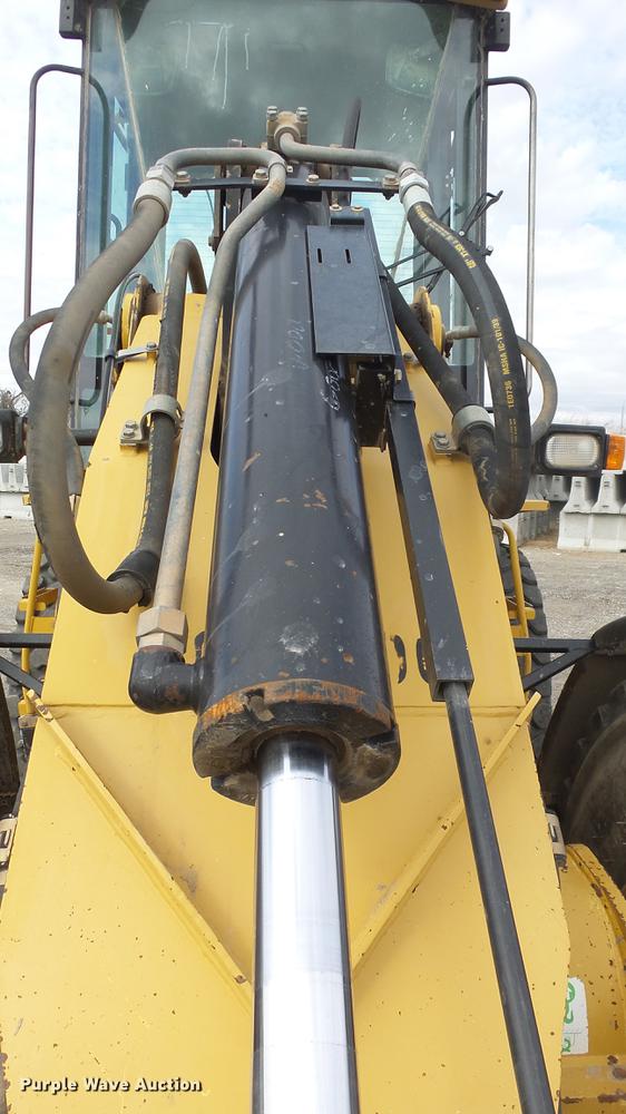 image for item DF4250 2004 Caterpillar 924G wheel loader