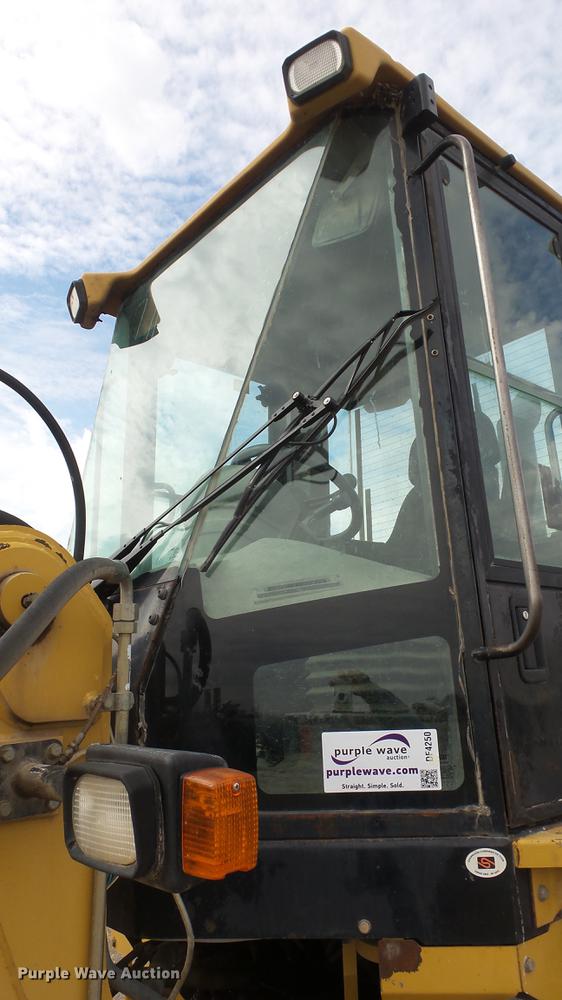 image for item DF4250 2004 Caterpillar 924G wheel loader