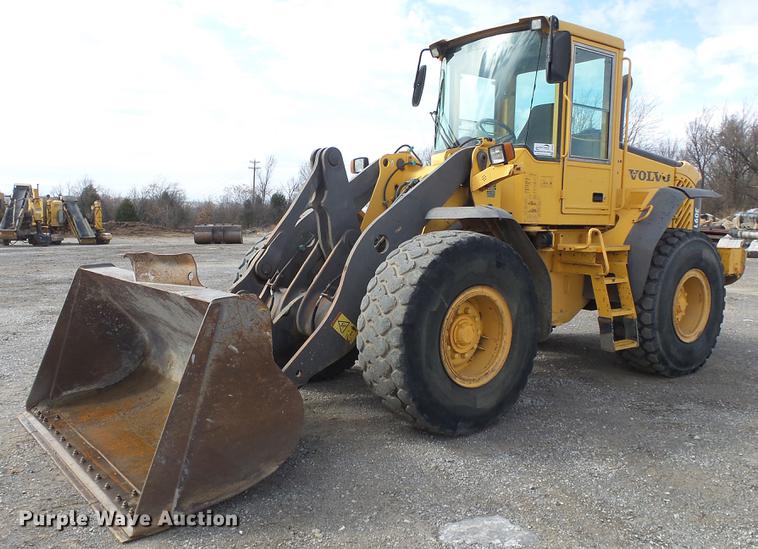 image for item DF4251 2005 Volvo L60E wheel loader