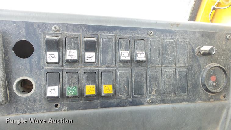 image for item DF4251 2005 Volvo L60E wheel loader