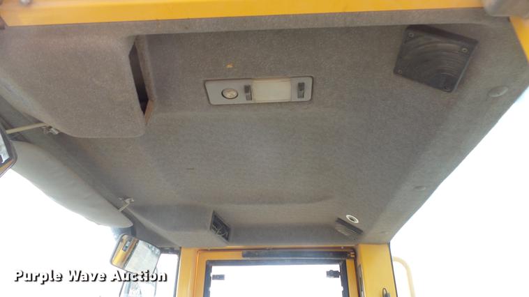 image for item DF4251 2005 Volvo L60E wheel loader